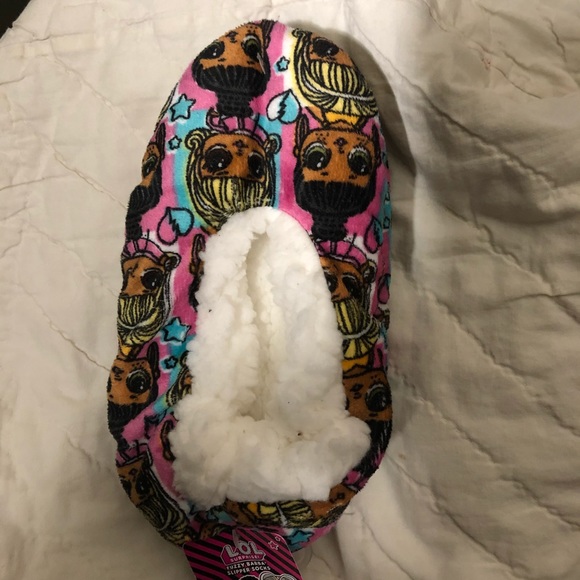 Girls lol surpise fuzzy Babbage slippers shoe size m/l 13-4 - Picture 3 of 4